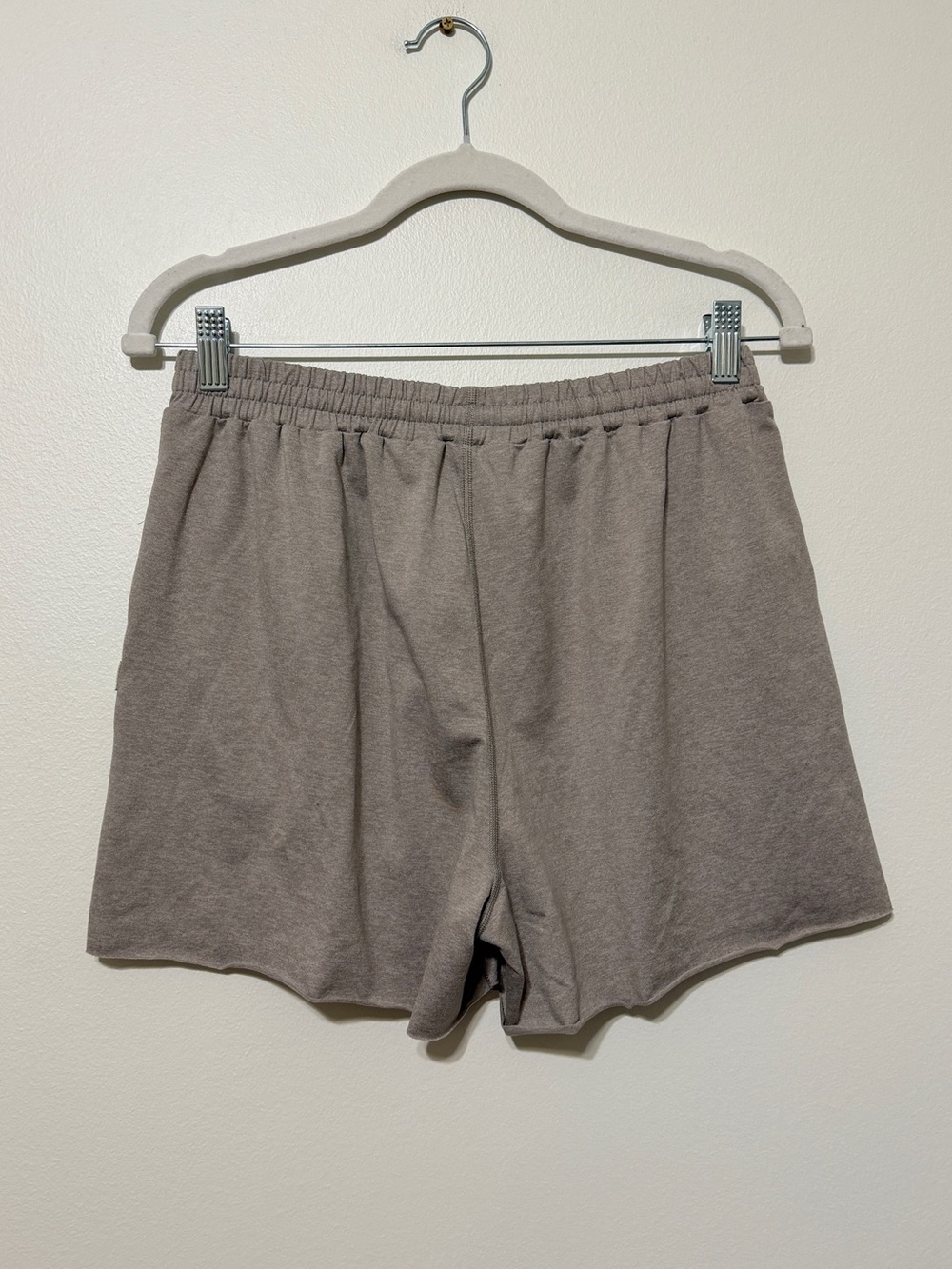 Vuori Women's Boyfriend Shorts Size Small Halo Comfy - Picture 5 of 7